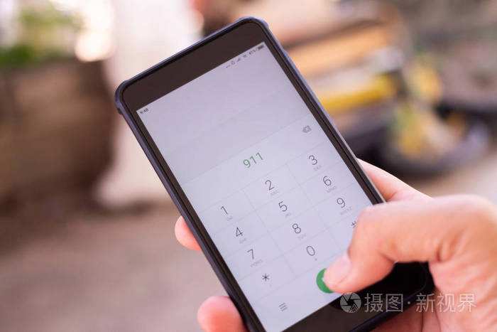 Google 修复阻止 Android 用户拨打紧急求助电话 911 的 bug