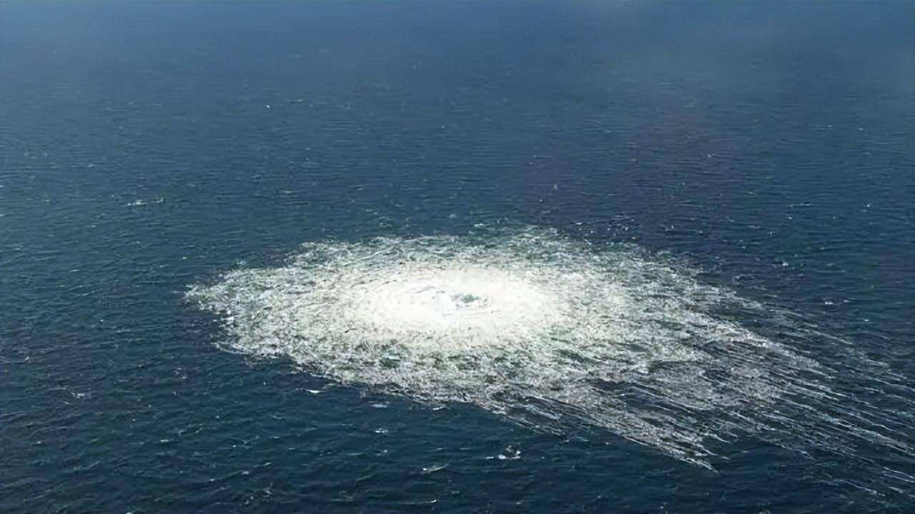 北溪管道泄露地点附近曾出现神秘船舶